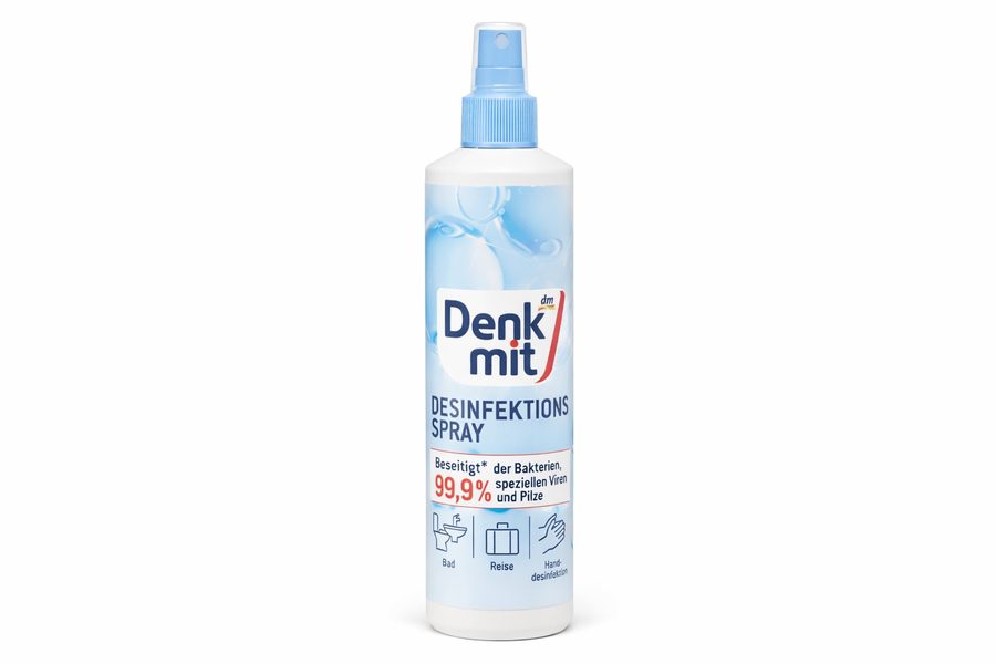 Desinfektionsspray zur hygienischen Vorbereitung der Haut und Reinigung von Arbeitsflächen im Tattoo-Setup.